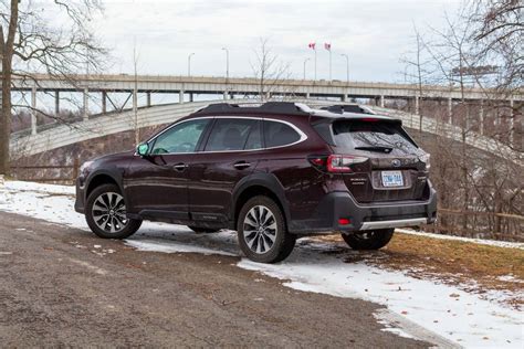 subaru outback 2023 photo