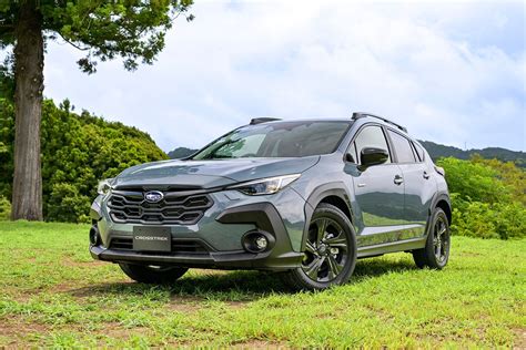 subaru xv crosstrek hybrid photo