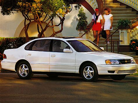 toyota avalon 1998 photo