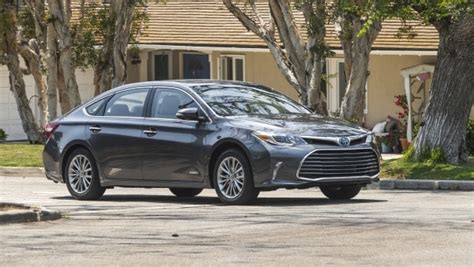 toyota avalon hybrid 2018 photo