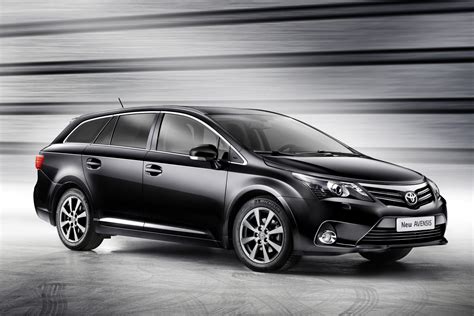 toyota avensis 2011 photo