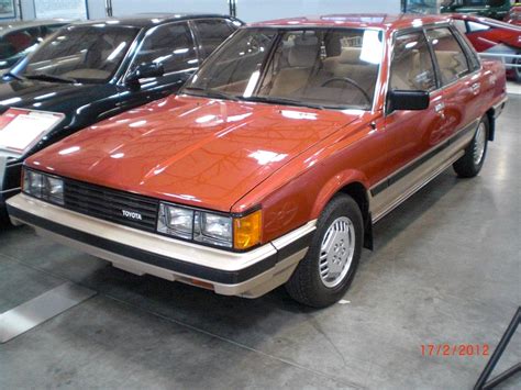 toyota camry 1983 photo