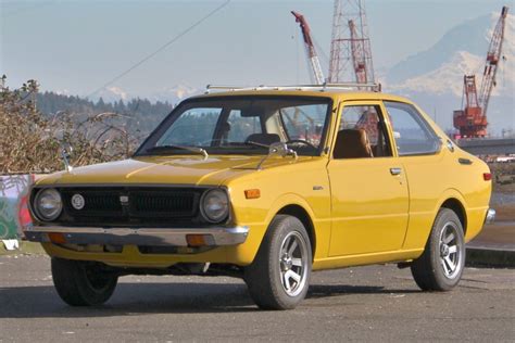 toyota corolla 1977 photo