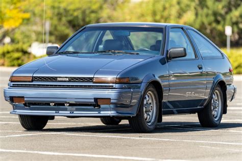 toyota corolla 1986 photo