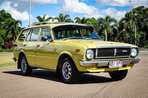 toyota corona station wagon 1978 photo