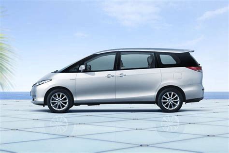 toyota previa 2001 photo