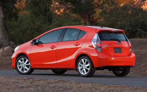toyota prius c 2012 photo