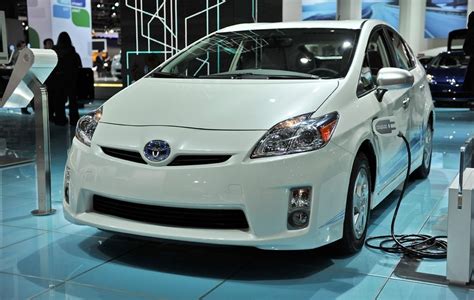 toyota prius plug-in hybrid 2011 photo