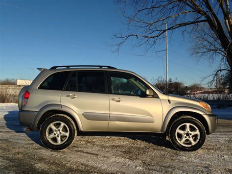 toyota rav4 2001 photo