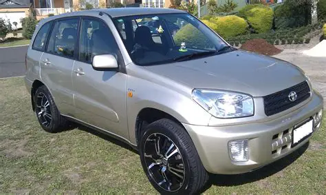 toyota rav4 2003 photo