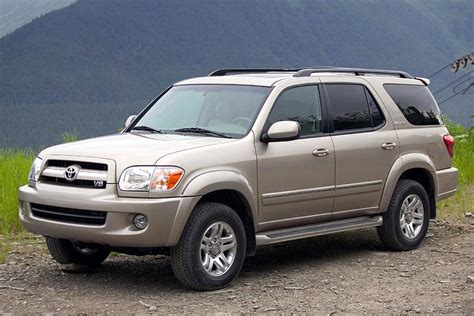 toyota sequoia 2005 photo