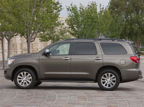 toyota sequoia 2011 photo