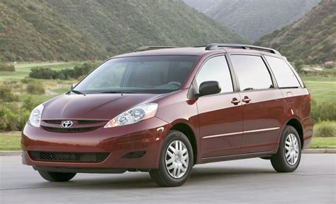 toyota sienna 2008 photo