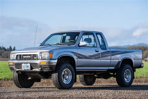 toyota sr5 1990 photo