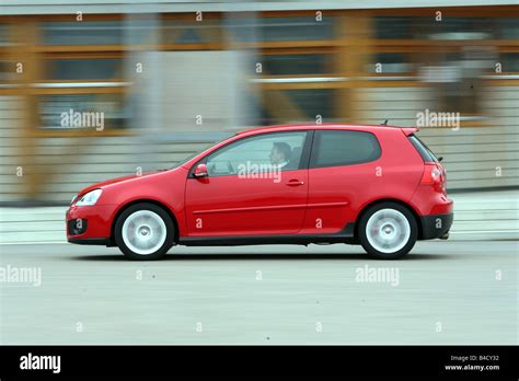 volkswagen golf 2004 photo