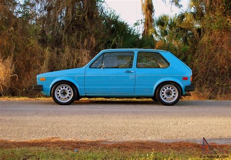 volkswagen rabbit photo