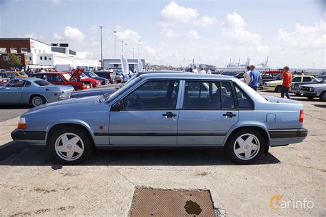 volvo 944 photo