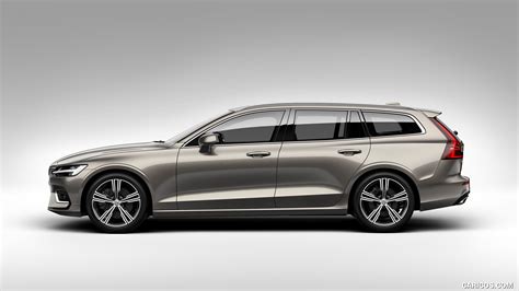 volvo v60 photo